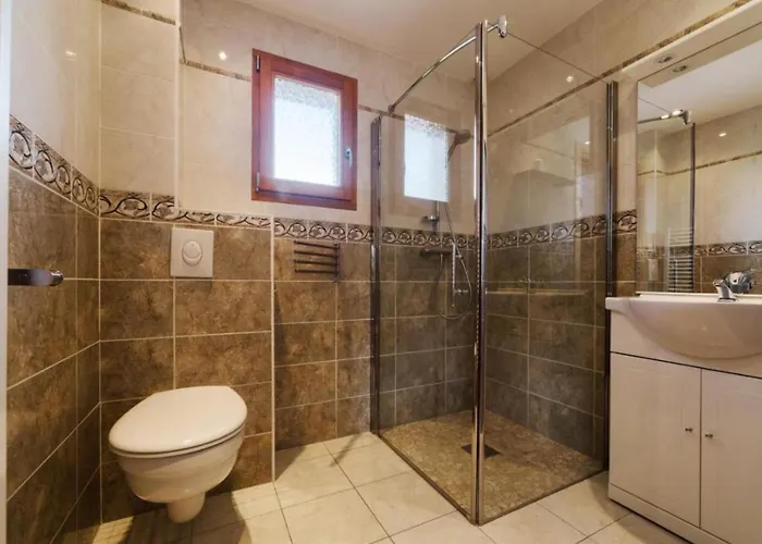 Le Refuge Du Cerf בקתה לה טולי